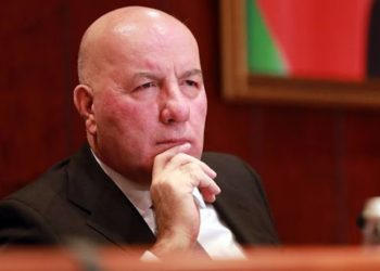 Elman Rüstəmov bahalaşmadan danışdı