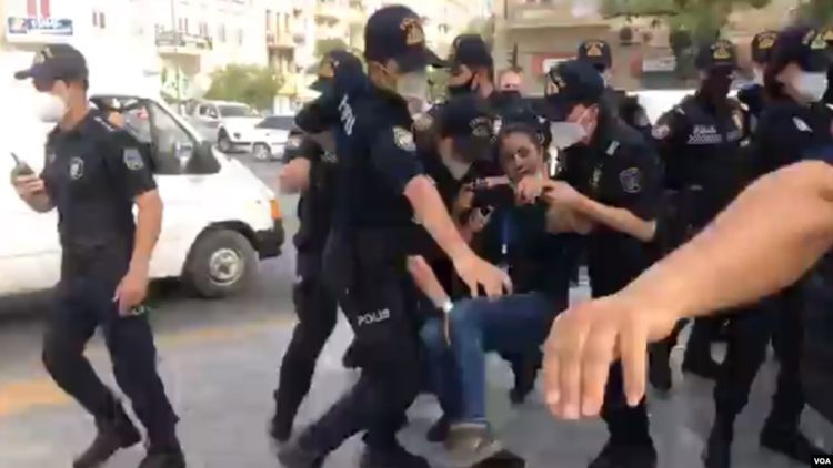 Bakının mərkəzində aksiya – CANLI