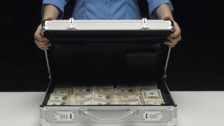 Azərbaycana ən çox dollar gətirən 10 şəxs kimdir? – ADLAR