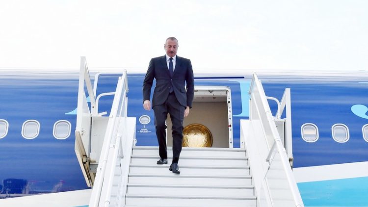 Prezident Türkiyəyə işgüzar səfərə getdi