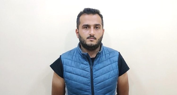 Təqaüdçülərin kartındakı pulları mənimsəyən Lənkəran sakini saxlanılıb