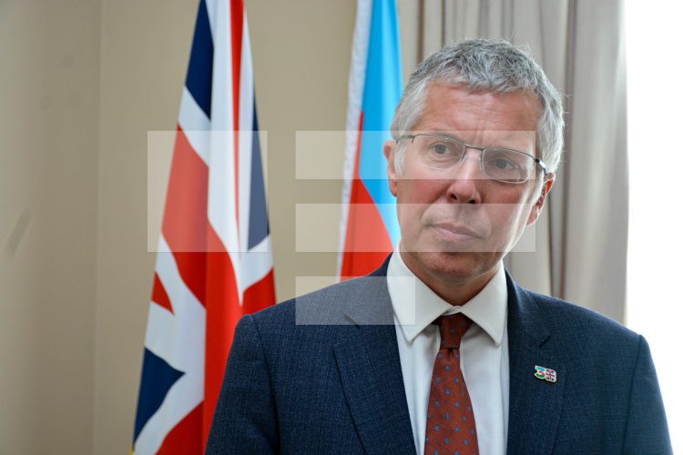 Səfir: “Britaniya Azərbaycanın yanındadır”