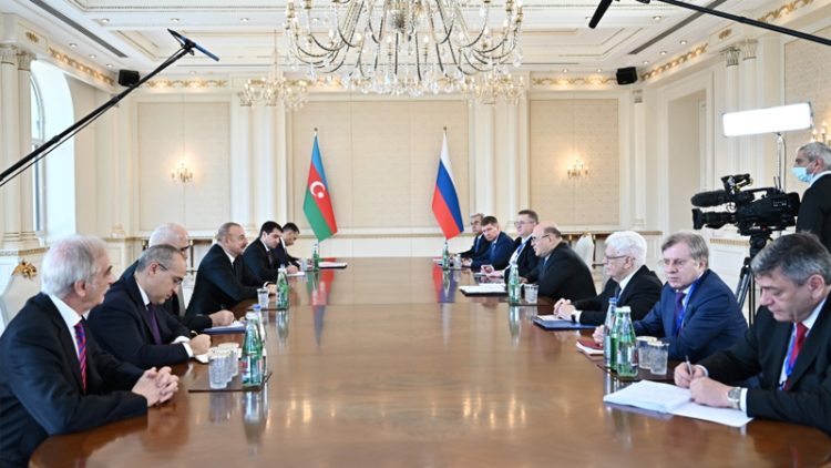 İlham Əliyevin Rusiya Hökumətinin sədri ilə geniş tərkibdə görüşü oldu