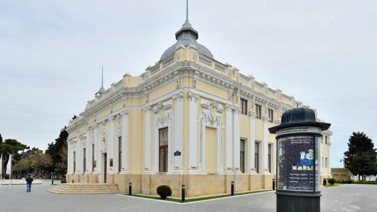 Nazirlik bu teatrda yoxlamalar aparır