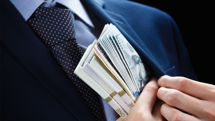 Azərbaycanda yüksək vəzifəli məmurların ən böyük mənimsəmə faktları – ARAŞDIRMA