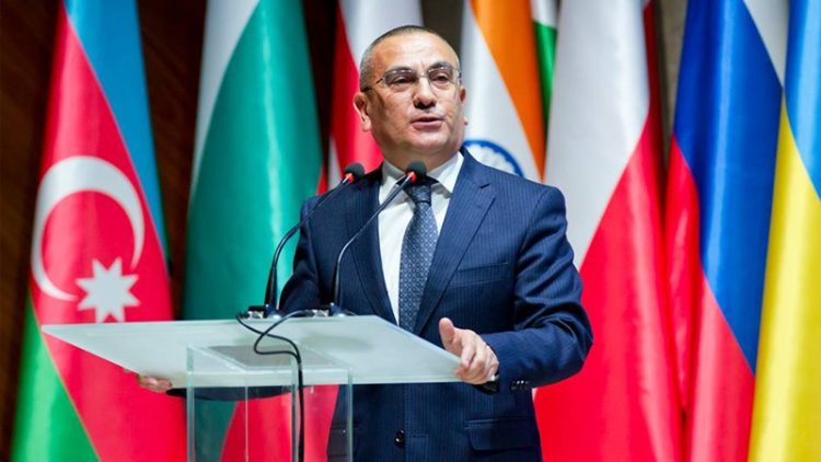 Sabiq icra başçısı 40 manata satdığı bazarın müdirindən 218 min manat rüşvət alıb