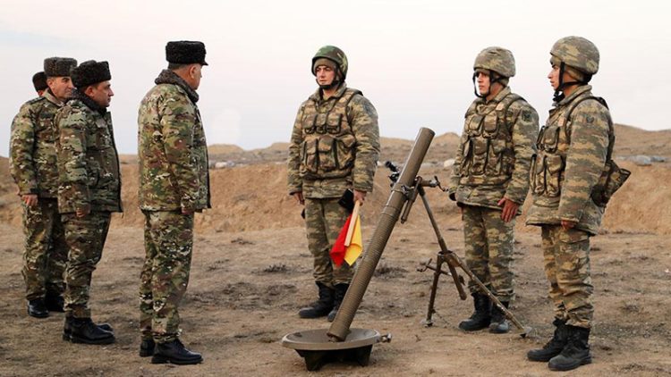 Baş Qərargah rəisi və komandan Ermənistanla sərhədə getdi – FOTOLAR