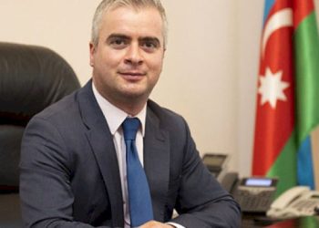 Azərbaycanda bu məmur öz istəyi ilə vəzifədən getdi