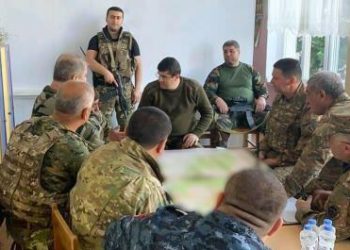 Araik “istefaya” hazırlaşır