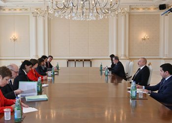 İlham Əliyev Fransanın xarici işlər nazirini qəbul etdi