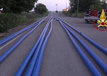 İtaliya yanğınsöndürmə idarəsindən drenaj işləri - Son Xəbərlər