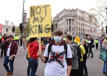 Londonda monarxiya əleyhinə etiraz aksiyasında 52 nəfər saxlanılıb