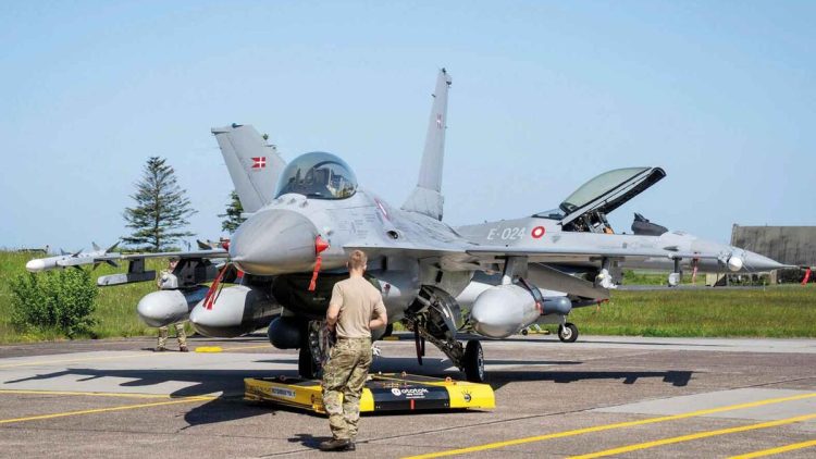 Ukraynanın Avropa pilotlarına missiyası - Xəbərlər