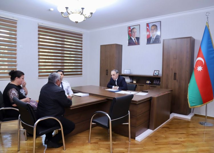 Baş prokuror Hacıqabulda vətəndaşları qəbul etdi – FOTOLAR