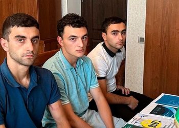 Azərbaycanda saxlanılan 3 erməniyə ailələri ilə əlaqə yaratmaq imkanı yaradılıb