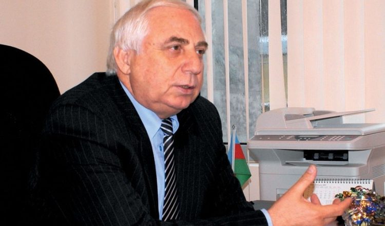 Hadı Rəcəbli vəfat edib