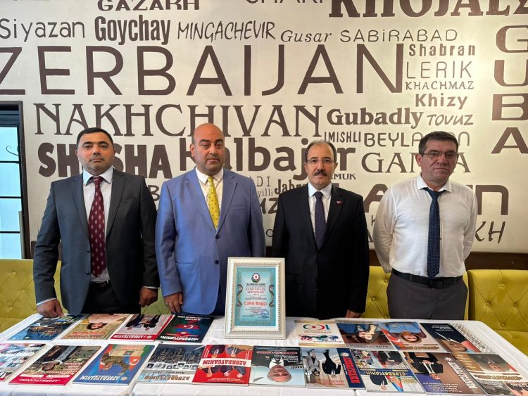 Səfir Cahit Bağçı “Azərbaycanım” beynəlxalq jurnalının kollektivi ilə görüşüb