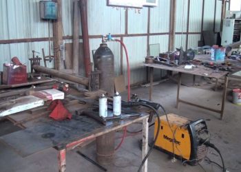 FHN yanğın təhlükəli sexlərin fəaliyyətini dayandırdı