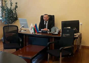 Şəmkir bələdiyyəsinin sədrindən şikayət edən şəxs cəzalandırıldı