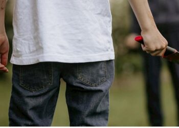 Məktəbli bıçaqlanaraq öldürüldü — Sinif yoldaşı saxlanıldı (YENİLƏNİB)