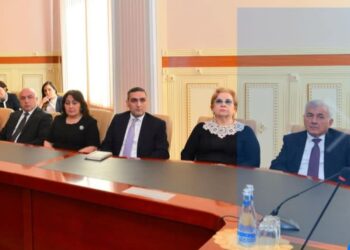 Elçin Babayevin təqdimatında niyə prorrektorlar arxa plana düşüb? – Mehdiyev faktoru – FOTO