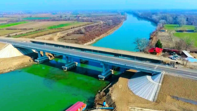 Çayla üzüb Azərbaycana keçdi – Həbs edildi