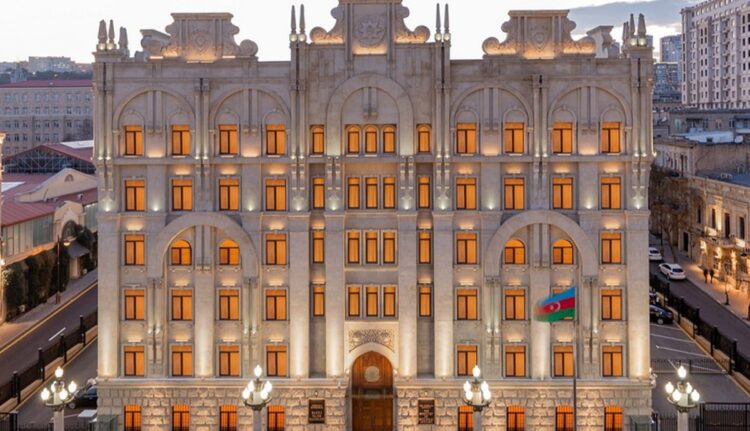 DİN diplomatik nömrəli avtomobilin qayda pozuntusuna münasibət bildirdi