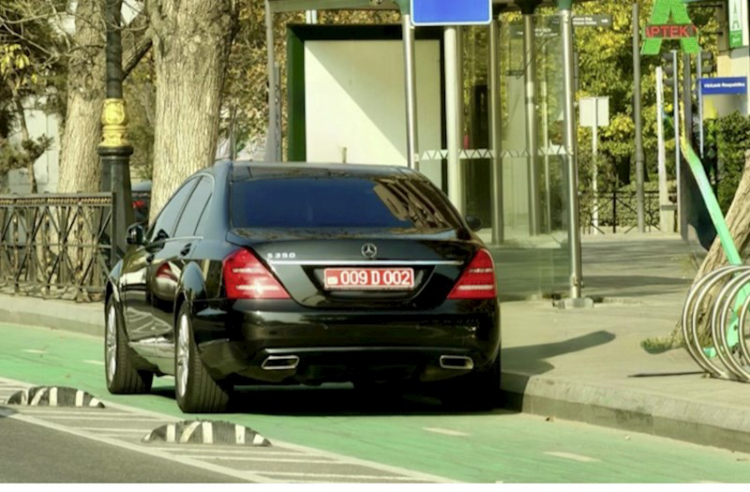 DİN diplomatik nömrəli avtomobilin qayda pozuntusuna münasibət bildirib