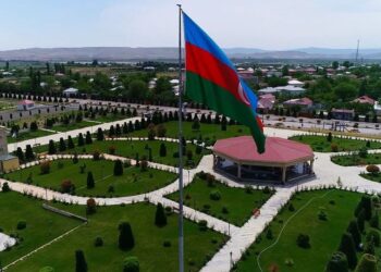 90 yaşlı şəhid anası ŞİKAYƏT ETDİ: “Ev uçub, icra başçısı “pul yoxdur” deyir” – FOTOLAR