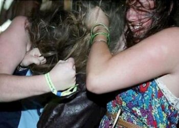 Bakıda qadın eks-sevgilisinin arvadını döydü: “Şəkillərimizi “TikTok”da paylaşmışdı”