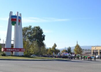 Lahıcda həkimlərdən pul topladığı deyilən mərkəz müdiri: “Boş-boş danışmasınlar, ordan heç “spiçka” da götürmürəm, Allah cənab İlham Əliyevə cansağlığı versin”