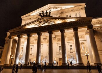 Şeyx: “Mədəniyyət Nazirliyinin teatrlarda baş rejissor ştatının ləğvi barədə qərarını gözlənilməz xəbər kimi qəbul etmişəm”