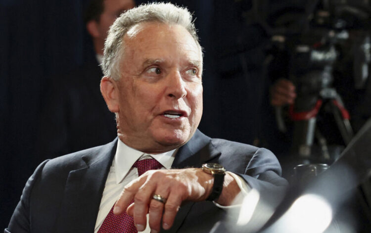 Uitkoff İsrailə gedir