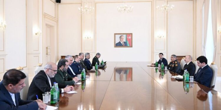 Prezident İlham Əliyev İranın müdafiə nazirini qəbul edib